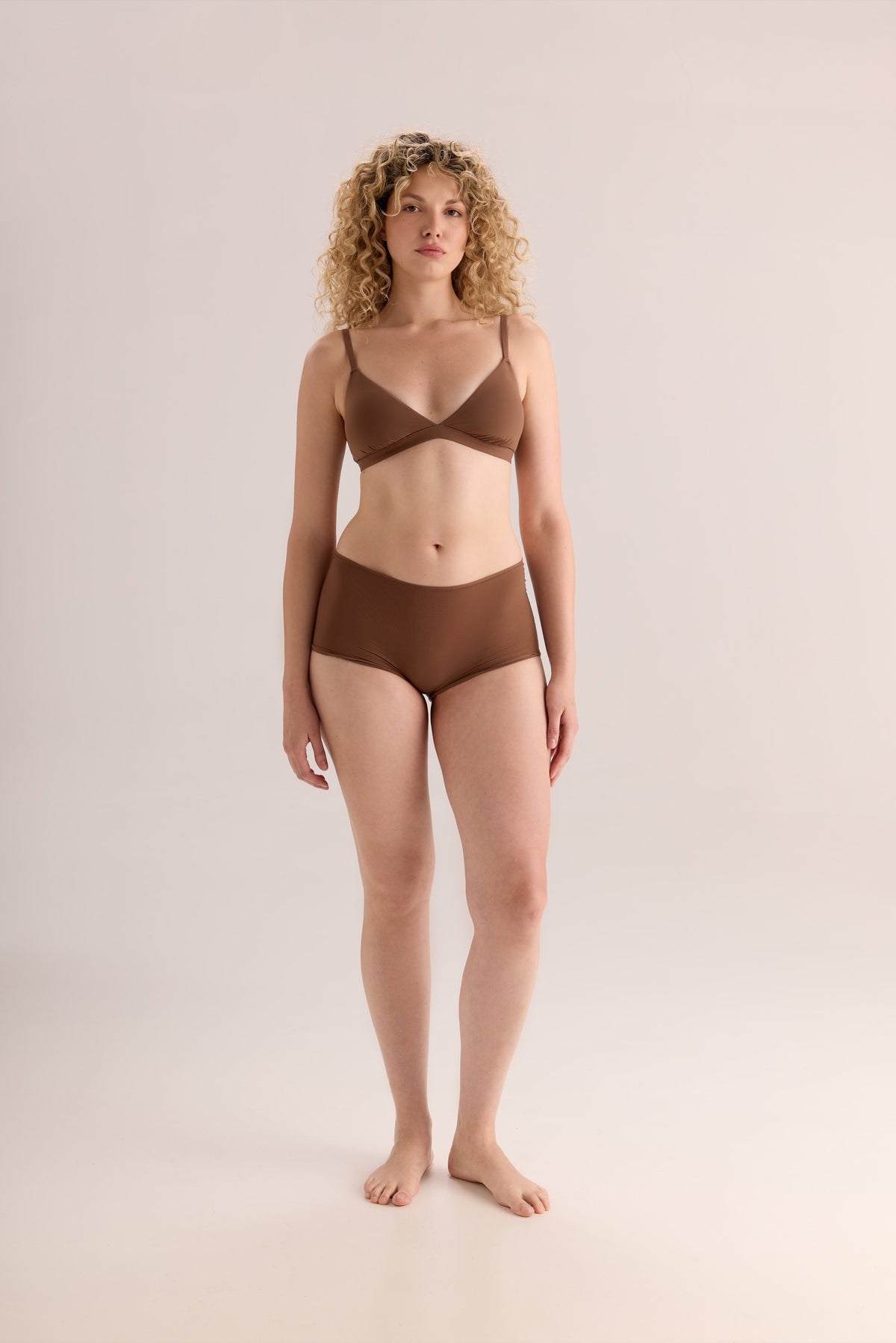 Before using Self-Tanning Air Mousse — natural-looking sunless tan by Brown Bee