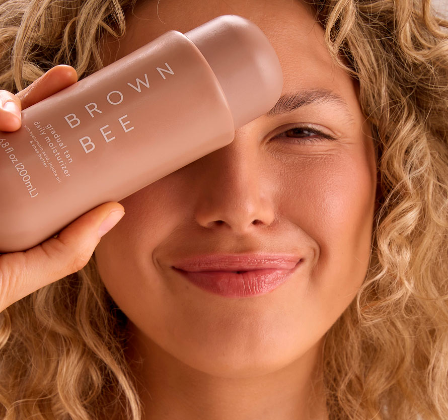 Tanning With Self-Tanner | Brown Bee Self-Tanner